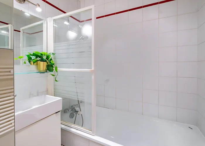 4 Guest Flat In Montorgueil