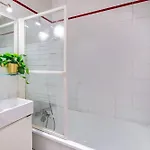 4 Guest Flat In Montorgueil