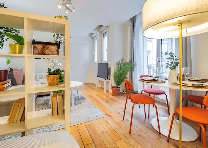 4 Guest Flat In Montorgueil * Paryż